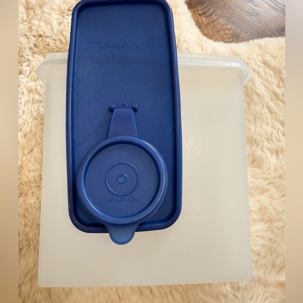 Tupperware Blue and White Container. Cereal.
